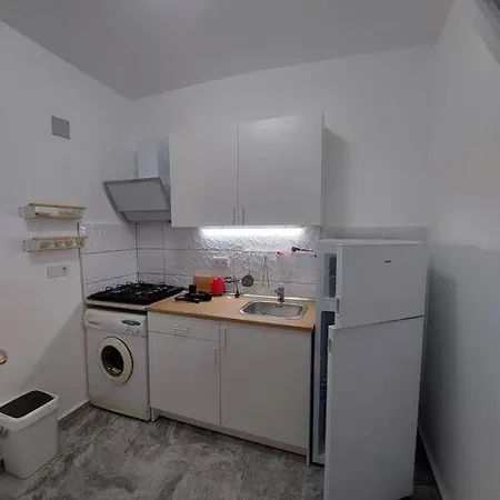 Cozy Flat In A Great Location 公寓 *